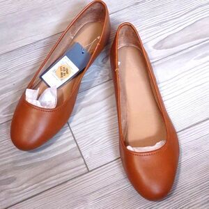 (9-2452)   Universal Thread Everly  Size 8.5W